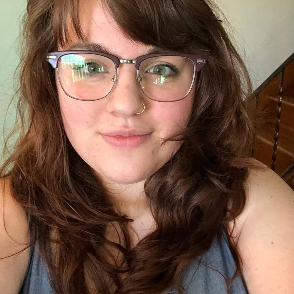 Meet your Posher, Alyssa